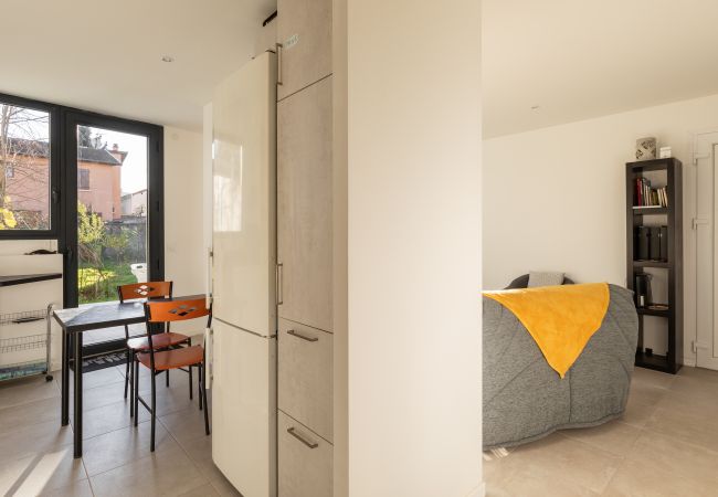 Apartment in Vénissieux - DIFY Stoppa - Parilly