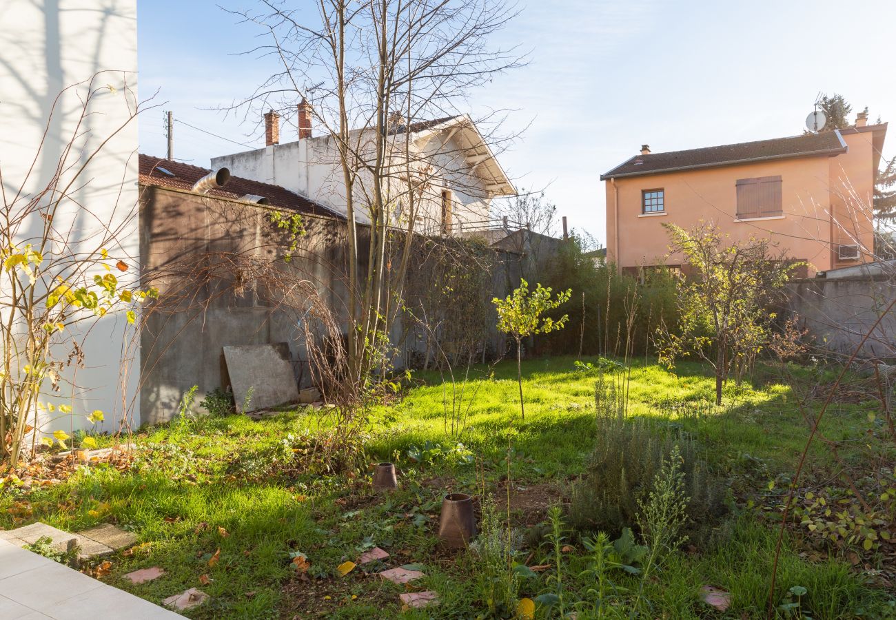 Apartment in Vénissieux - DIFY Stoppa - Parilly