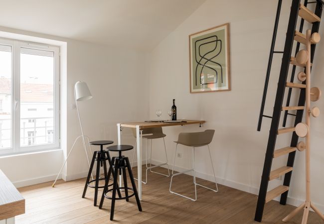 Apartment in Villeurbanne - DIFY Paradis - 10 Min centre ville de Lyon