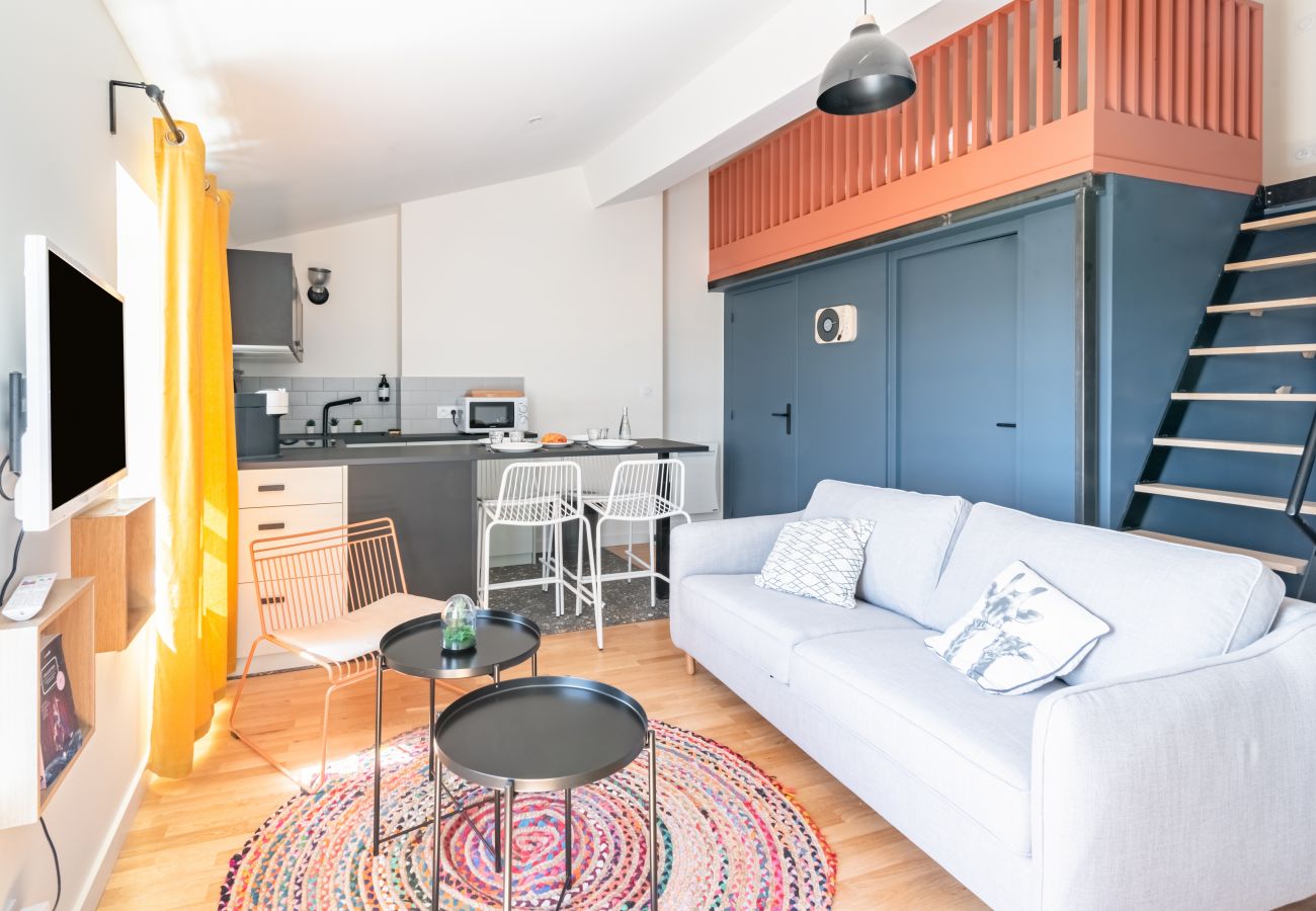 Apartment in Lyon - DIFY Grand Dupont - Quartier Croix Rousse