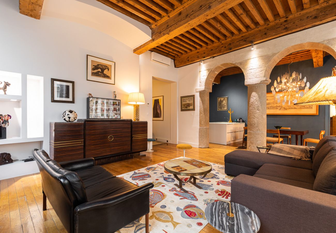 Apartment in Lyon - DIFY Opéra - Hôtel de Ville