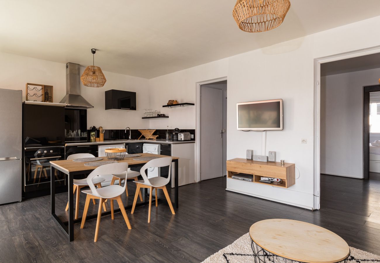 Apartment in Lyon - DIFY Tony Garnier - Gerland