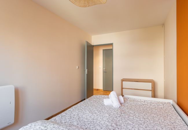 Apartment in Lyon - DIFY Cluzan - Quartier Gambetta