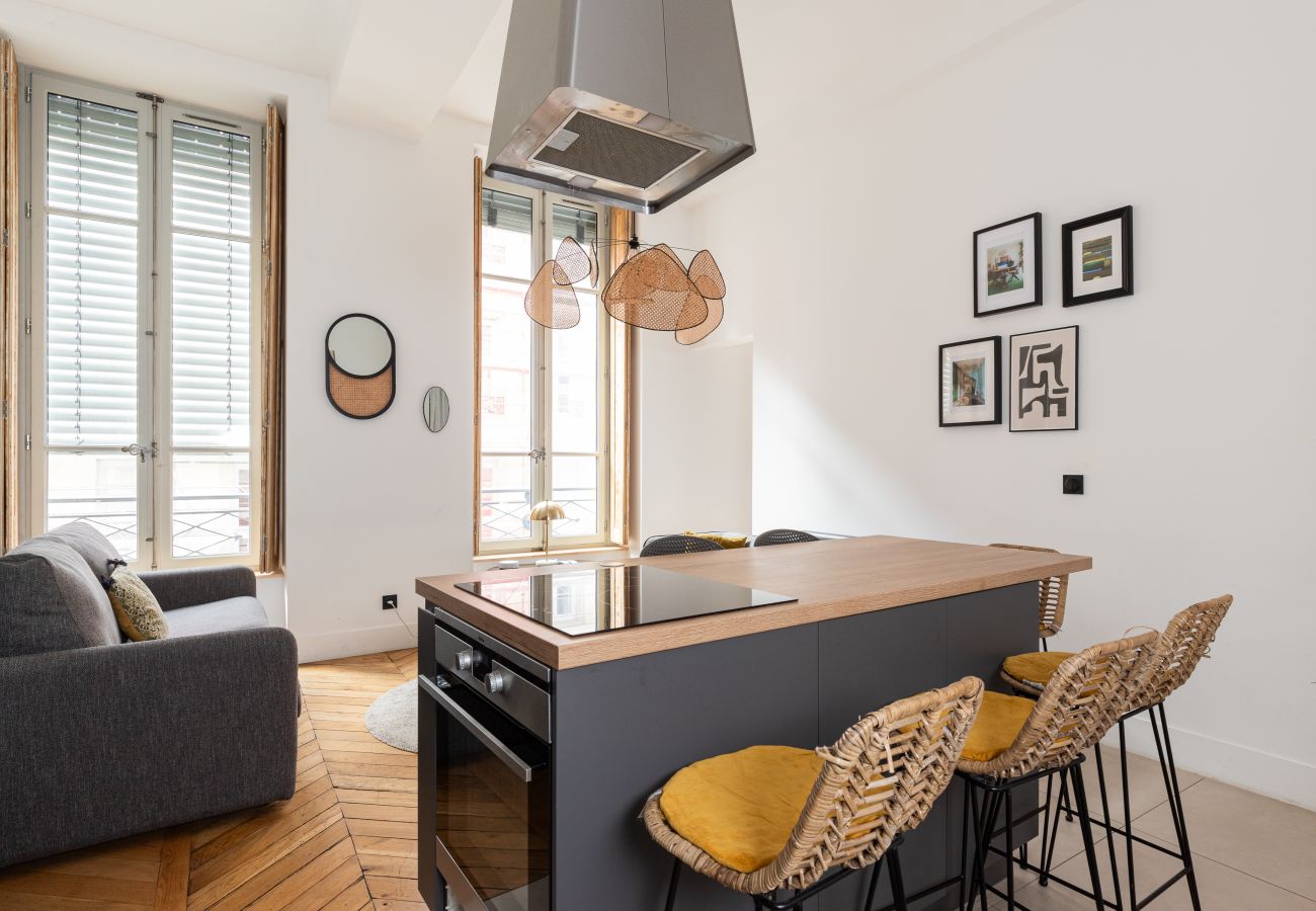 Apartment in Lyon - Dify Balcony - Quartier Ainay