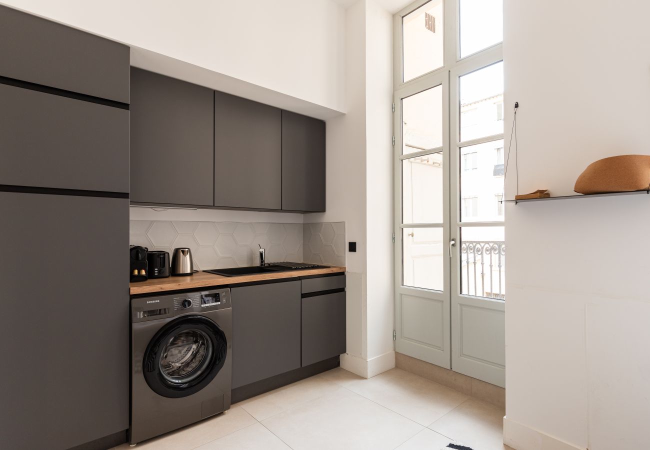 Apartment in Lyon - Dify Balcony - Quartier Ainay