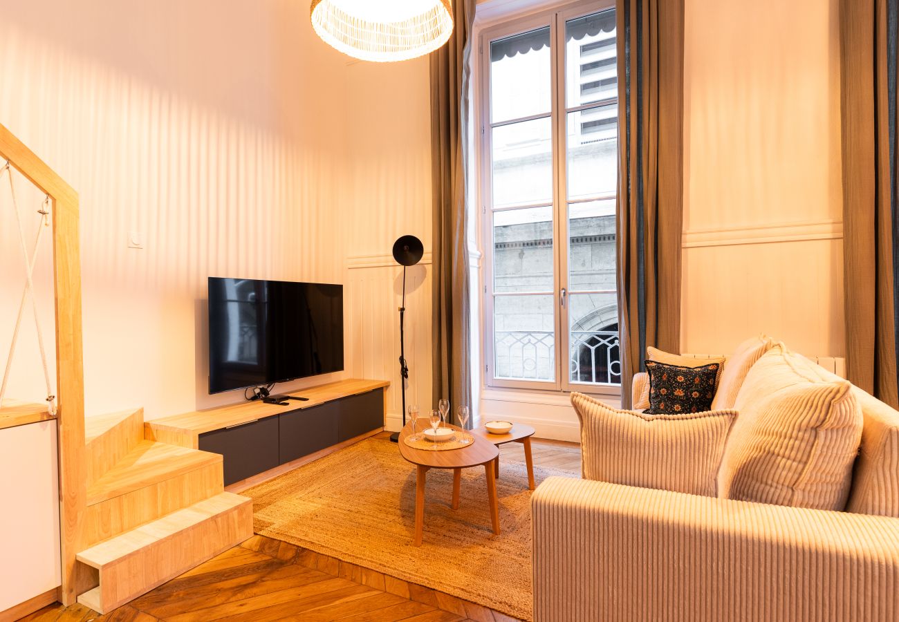 Apartment in Lyon - DIFY Opéra Diva - Hôtel de Ville